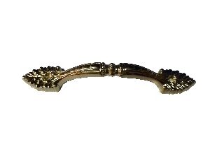 011013464 - JALADERA BRONCE BRILLANTE TORNILLO ENCIMA 4 1/4" 110 CC